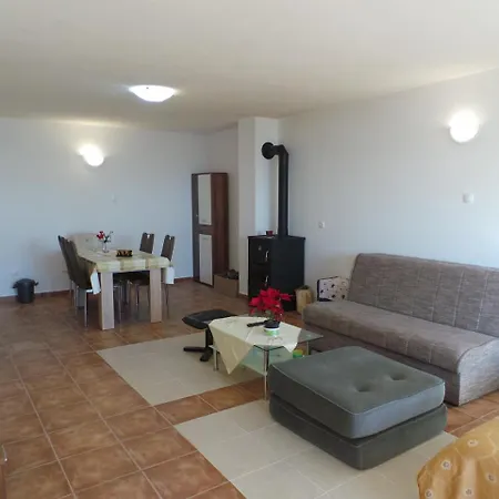 Apartamento In Ravni/istrien 30442